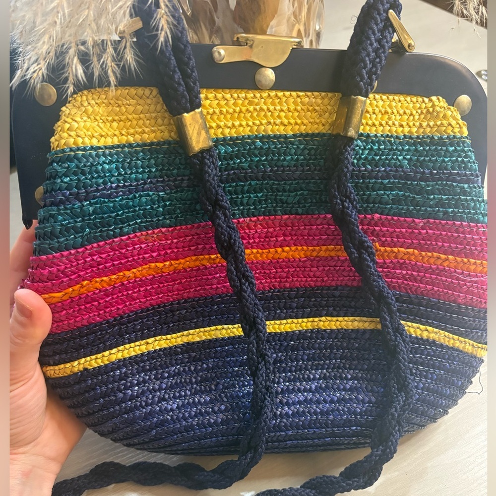 Vintage Multicolor Woven Straw Shoulder Bag – Brass Frame &‎ Braided Strap - Picture 11 of 16